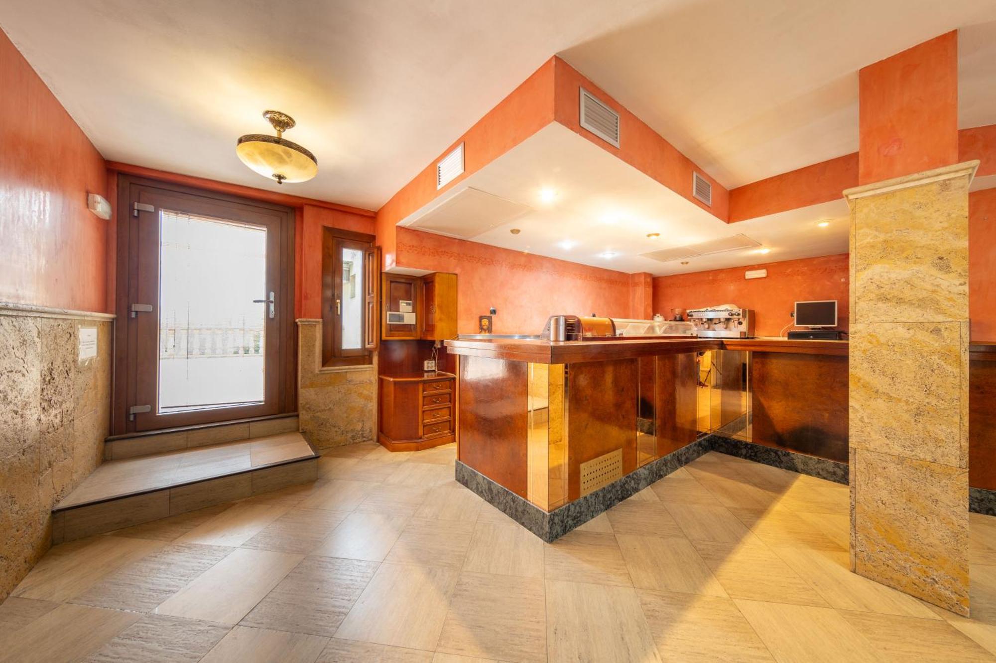 Hostal Sin Recep24H Puerta De La Villa - Pet Friendly & Restaurante Almazán Eksteriør billede