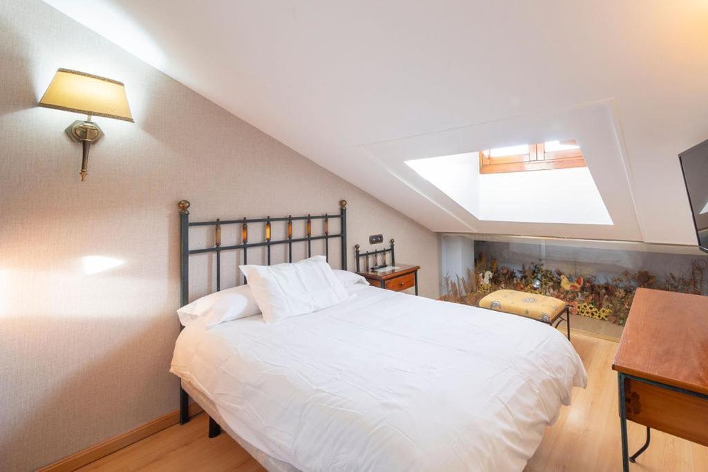 Hostal Sin Recep24H Puerta De La Villa - Pet Friendly & Restaurante Almazán Eksteriør billede